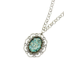 Colar com pendente azul brilhante