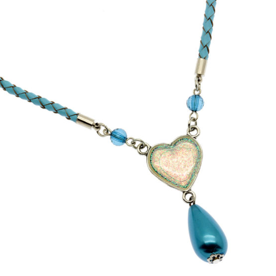 Colar com coração e gota azul