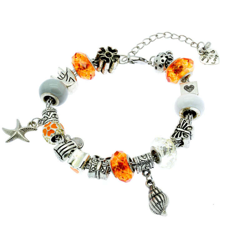 Pulseira laranja de contas metálicas