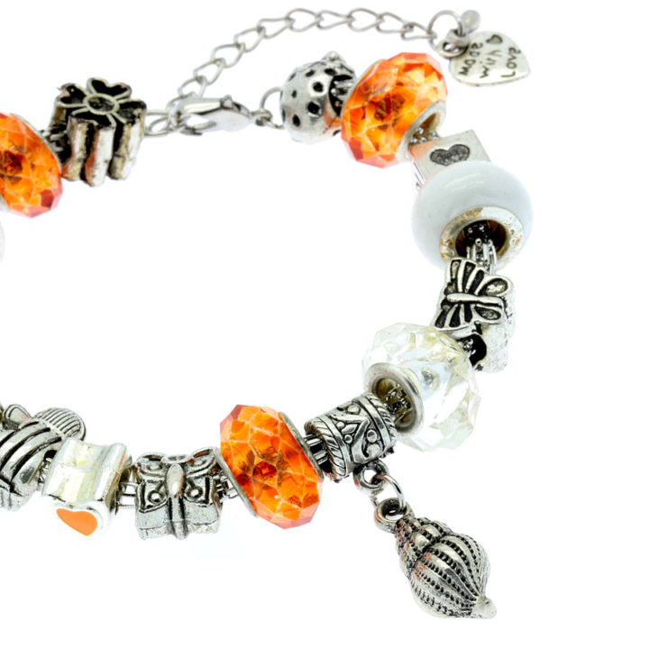 Pulseira laranja de contas metálicas