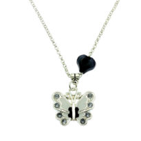 Colar com pendente borboleta preto e branco