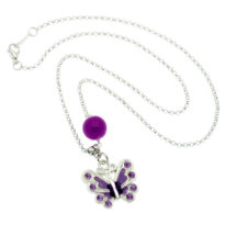 Colar com pendente borboleta roxo