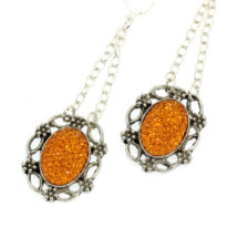 Brincos com pendentes laranja