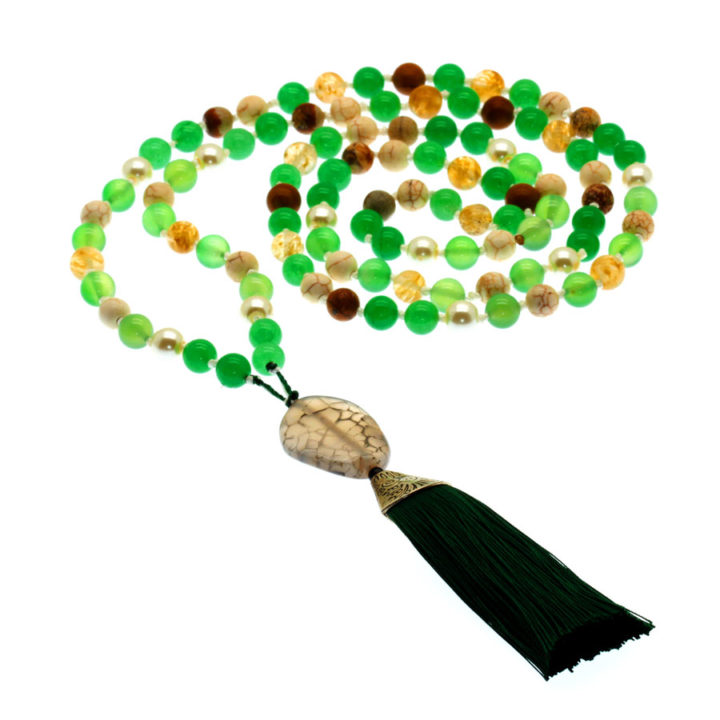 Japamala com pedras naturais jade e quartz verde