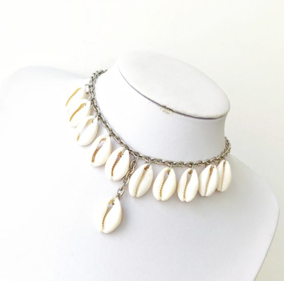 Colar búzios naturais pendentes / Choker