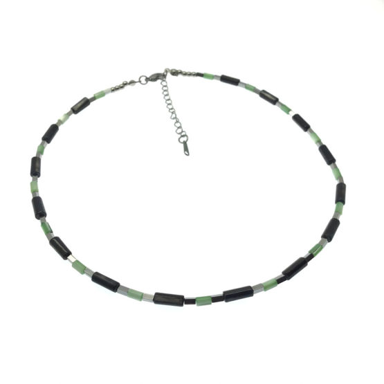 Colar com madrepérola e hematite verde e cinzento